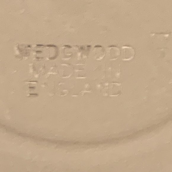 Vintage Wedgwood Sage Green Jasperware Teacup and Saucer Set - Picture 9 of 10